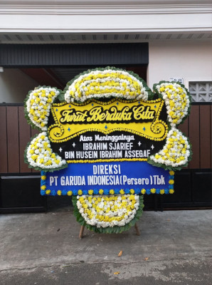 Papan Bunga Duka di Mugirejo