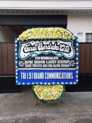 Papan Bunga Duka di Mugirejo